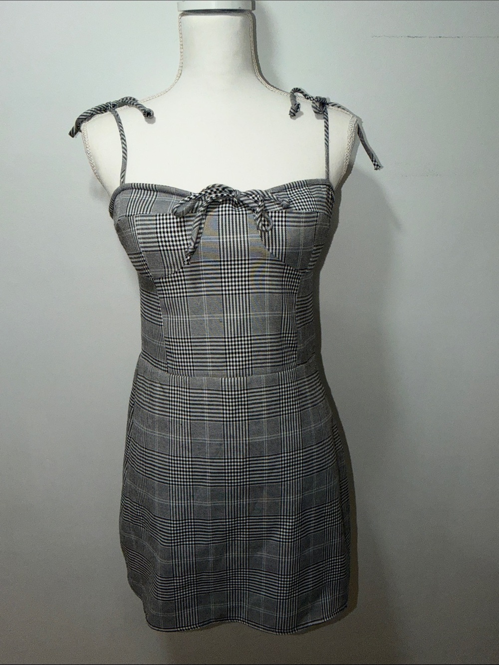 Skylar + Madison Vintage Gingham Tie Strap Black/White Plaid Mini Dress Sz Large
